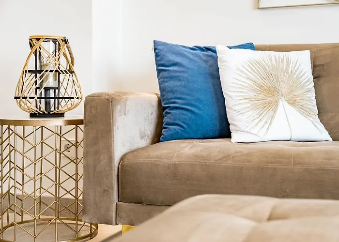 Inf2.5e- Tastefully Furnished Flat Cente Apartman Estepona