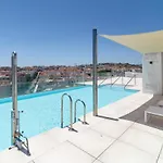 Apartmán Inf2.5e- Tastefully Furnished Flat Cente
