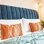 Inf2.5e- Tastefully Furnished Flat Cente * Estepona