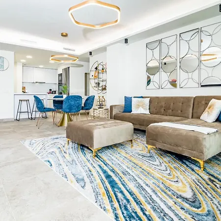 아파트 Inf2.5e- Tastefully Furnished In The Hea