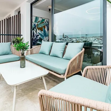 Inf2.5e- Tastefully Furnished Flat Cente Apartment Estepona