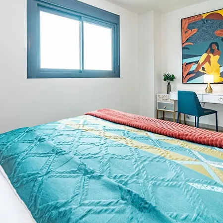 Inf25e- Tastefully Furnished In The Hea *
