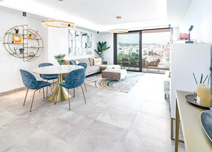 Inf2.5e- Tastefully Furnished Flat Cente Apartment Estepona