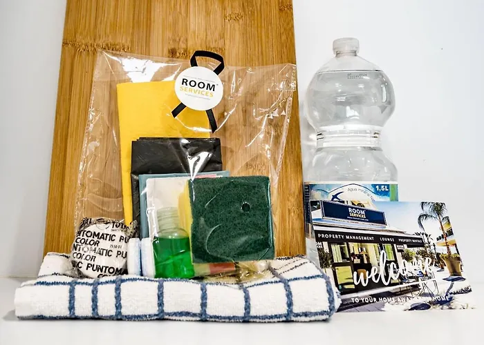 Inf2.5e- Tastefully Furnished Flat Cente Apartament Estepona