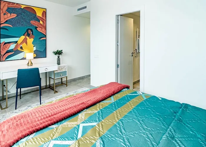 Inf2.5e- Tastefully Furnished Flat Cente * Естепона